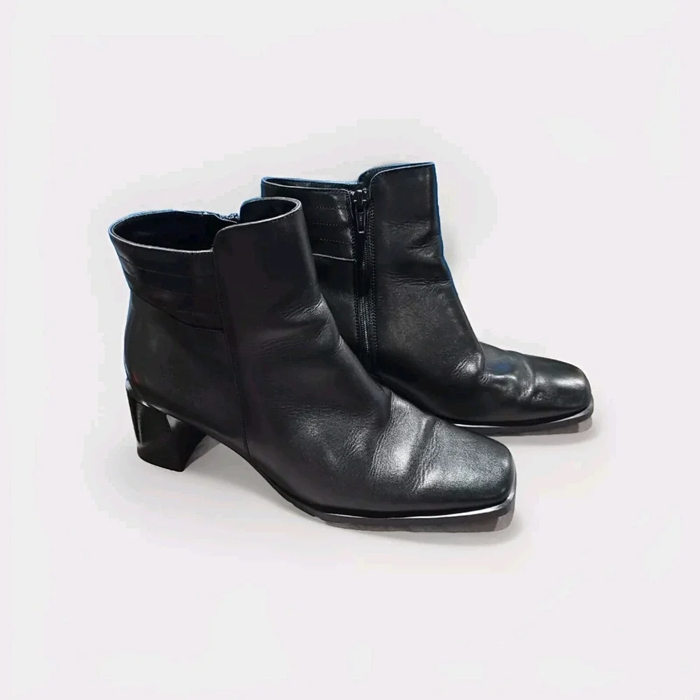 ECCO 5 Black Leather‎ Ankle Booties Chelsea Block Heel Side Zip 6.5 Women 24T